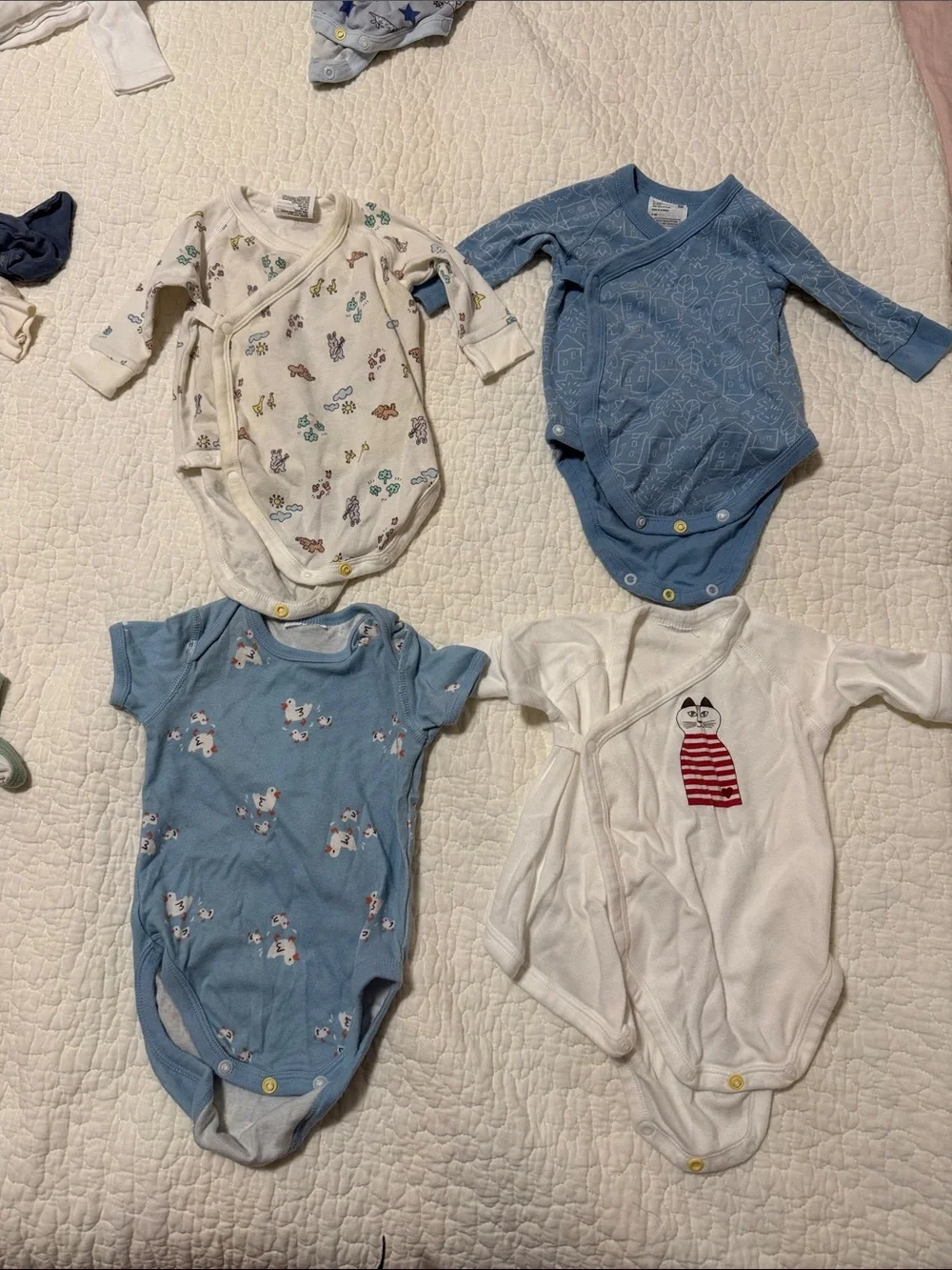 Uniqlo Mixed Color Kids One-Piece Bodysuits - Soft Cotton Wrap Style (4 Pack)